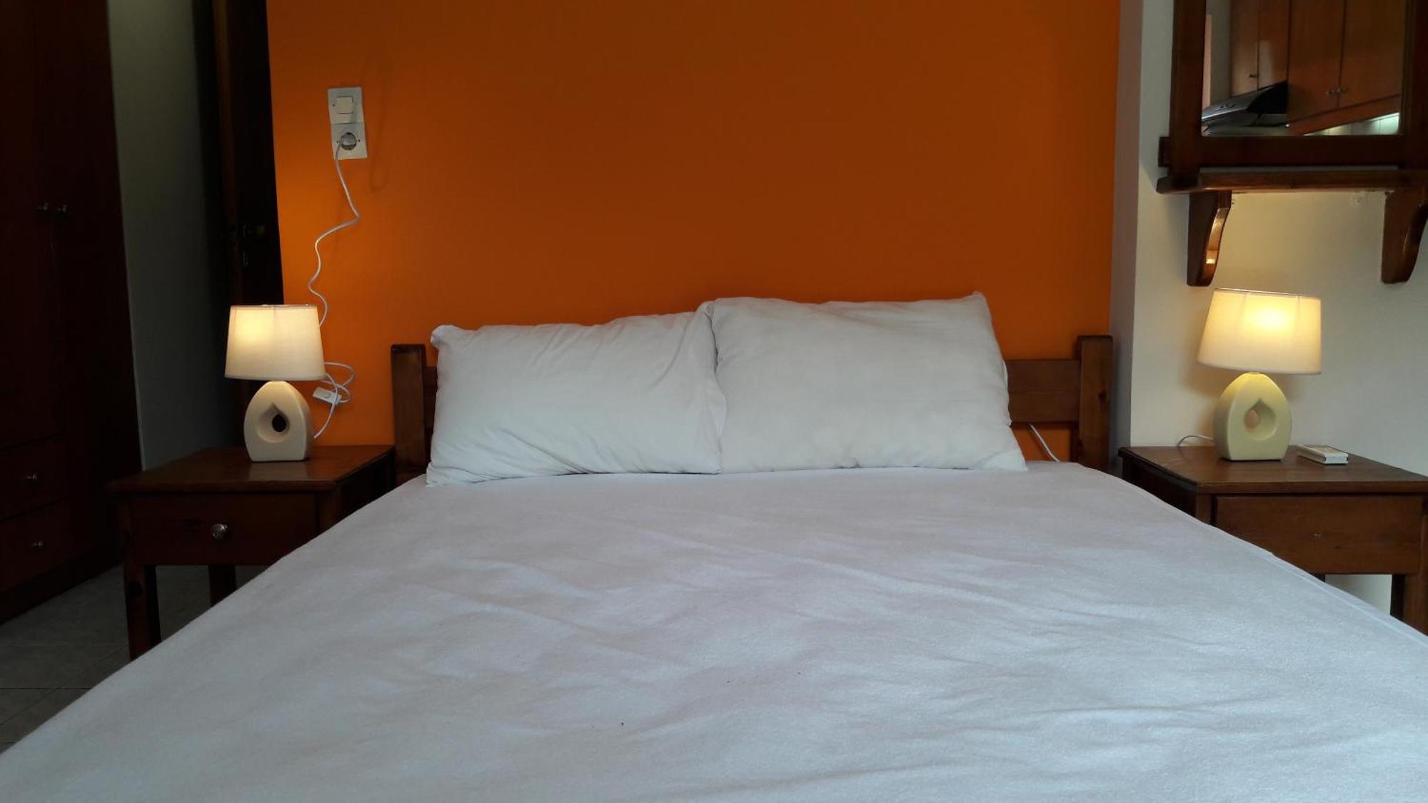 Appartement Orange Fodele Chambre photo